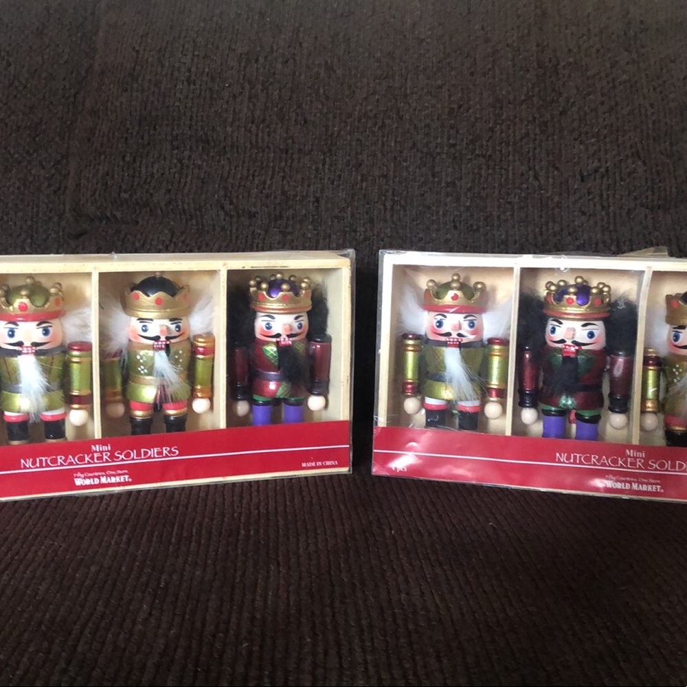 Mini Nutcracker Soldiers